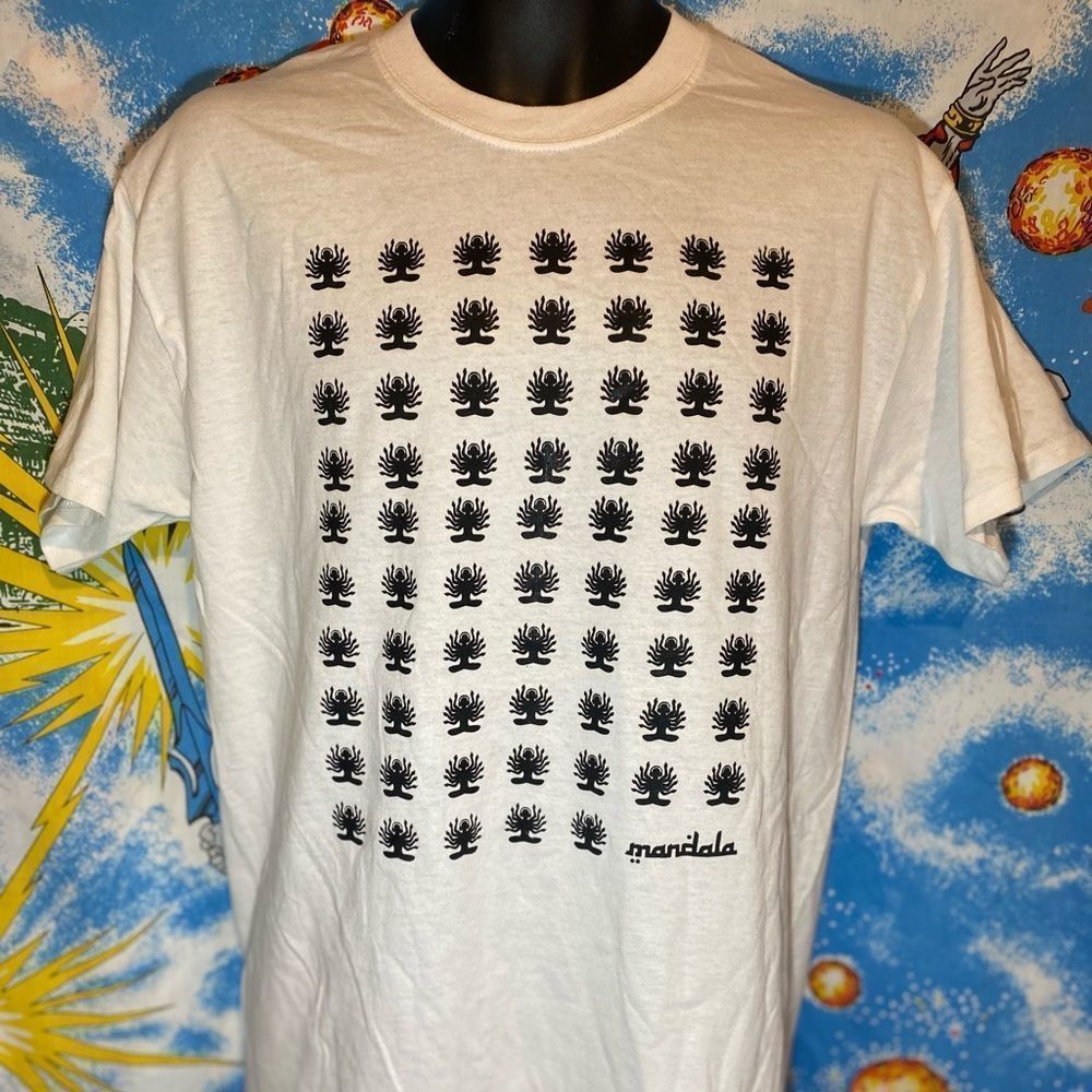 ☄️3/30☄️ MANDALA GRAPHIC TEE